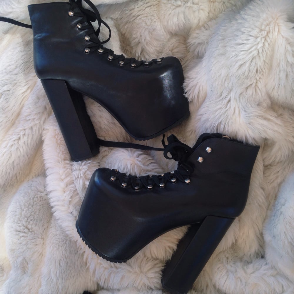 Image of UNIF HELLBOUNDS FOR CARSONCODI