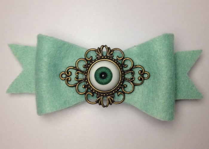 Image of Medium Pastel Mint Eyeball Hair Bow