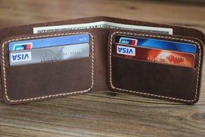 Image of Men's Leather Wallet Bifold Groomsmen Gift Best Birthday Presents Billfold Leather Wallets-R028