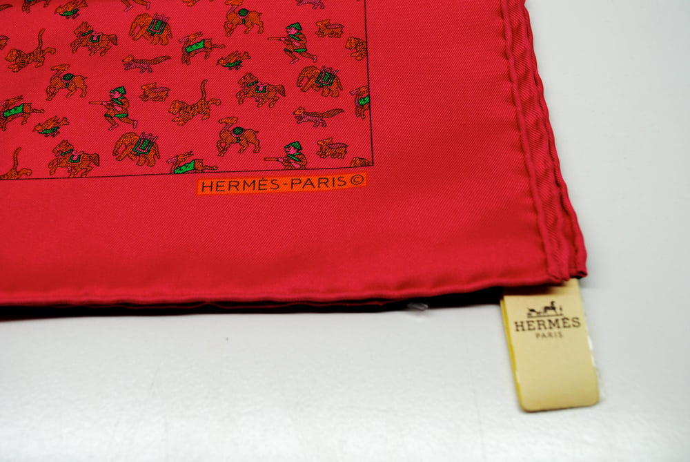 Image of Hermès Pink Silk/Twill Pocket Square