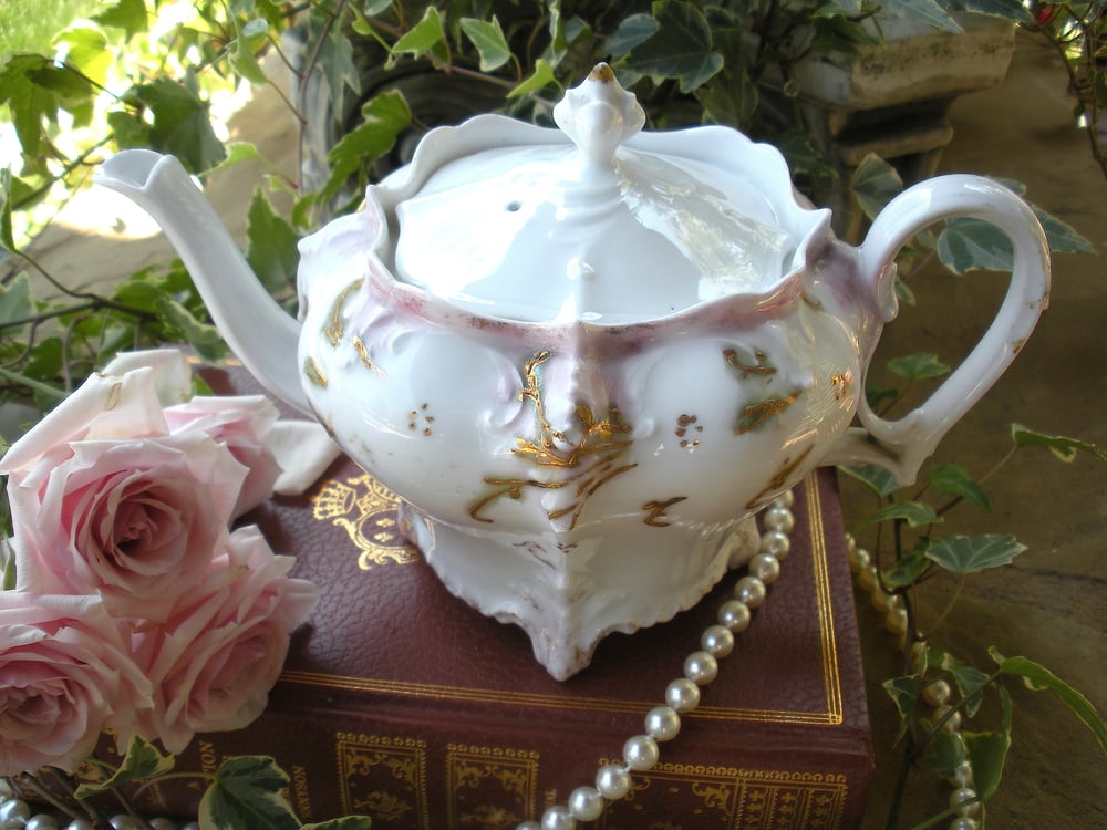 Image of Royal Vienna Tea Pot