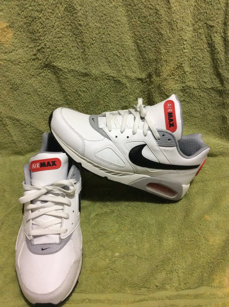 Image of Air max ivo