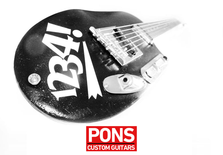 Image of Pons Custom guitar