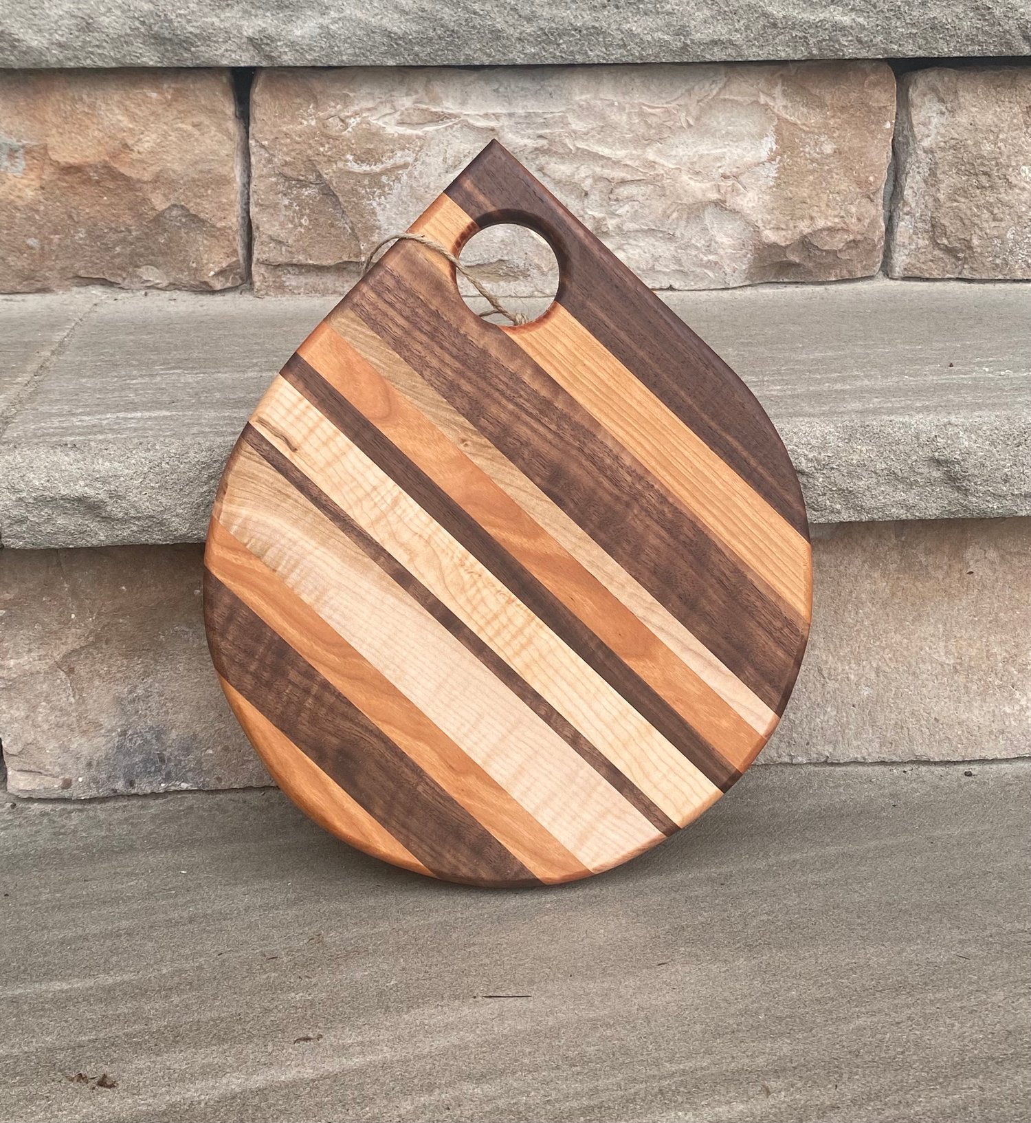 10” Tear Drop Cutting Board