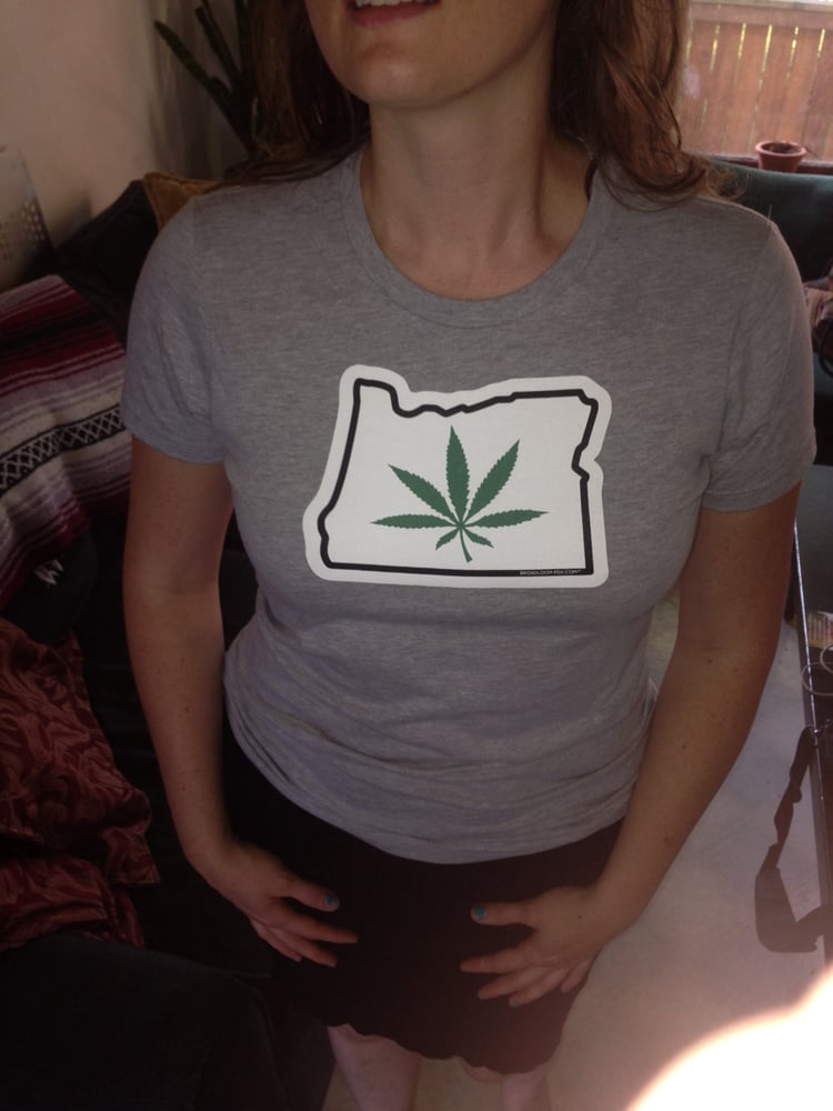 Image of BROADLOOM TRADEMARK OREGON CANNABIS SHIRT:::WOMEN'S TEE