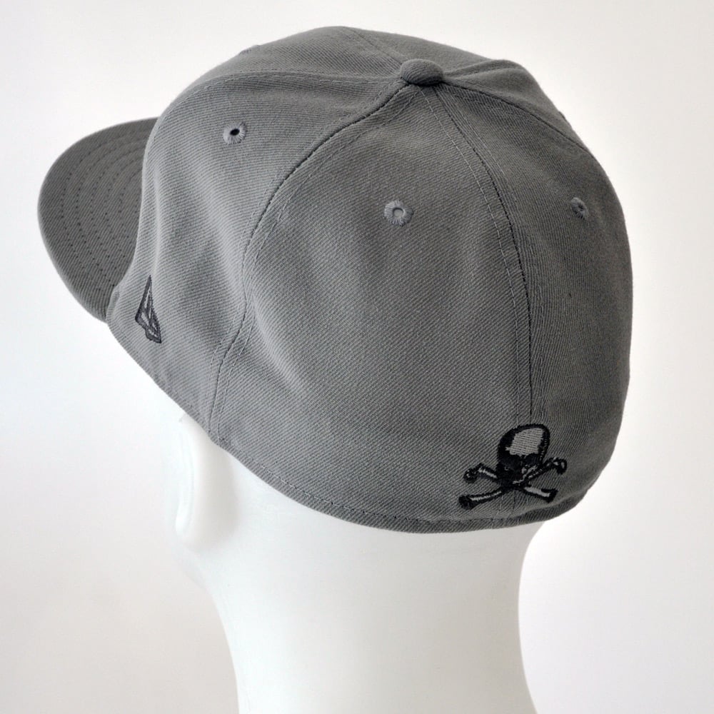 New Era 5950 Fitted Cap - Grey / Grip or Token