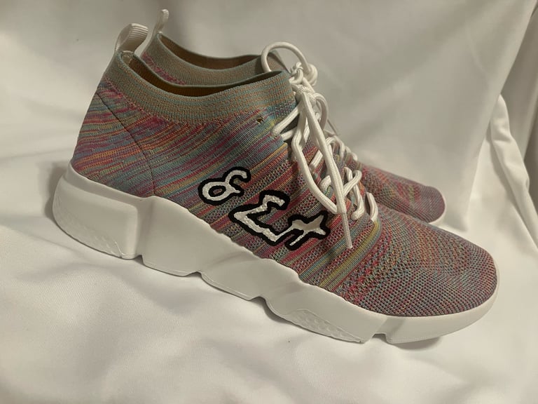 704SE 4 “Candy Land” Image 3