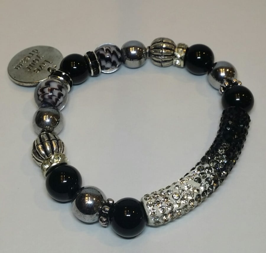 Image of Ying Yang Fade to Black
