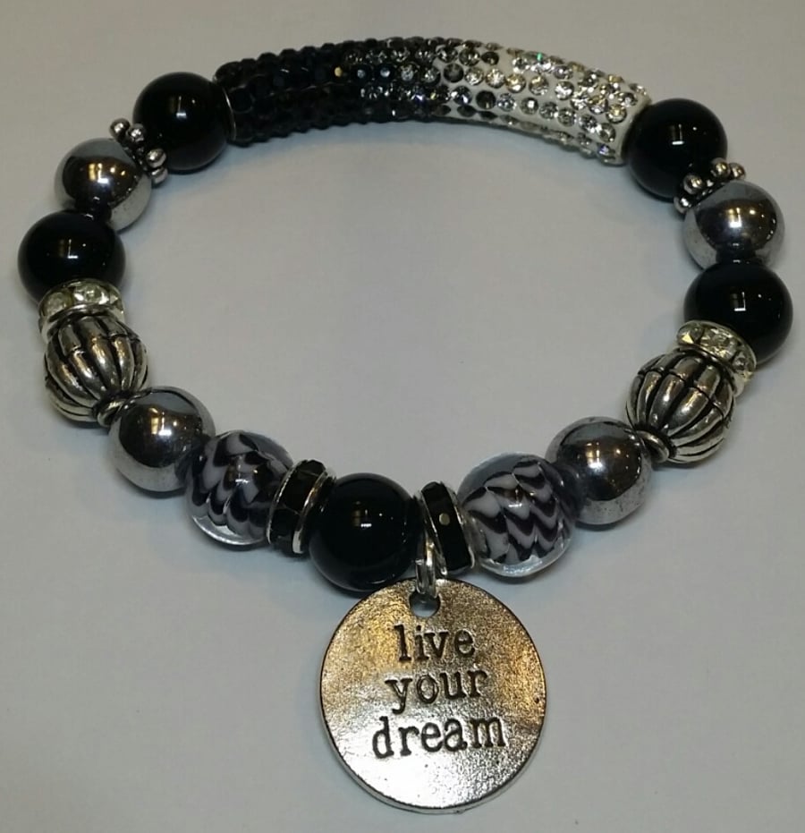 Image of Ying Yang Fade to Black