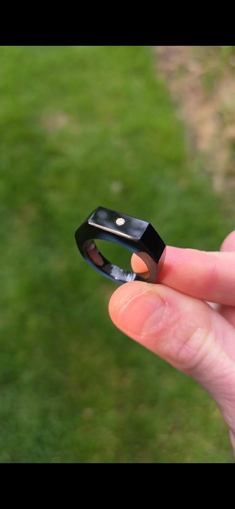 Image of Obsidian Signet 