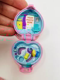 Image 6 of Polly Pocket vintage médaillon coeur rose complet