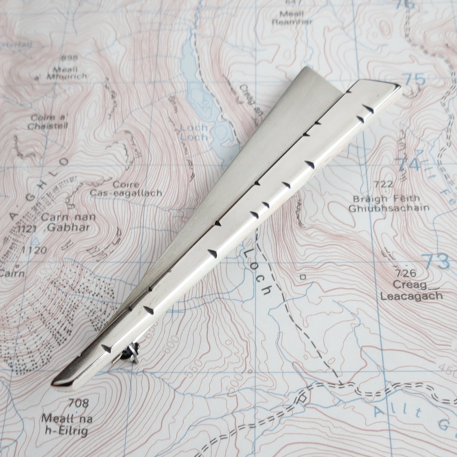 Image of Triangulate Kilt Pins