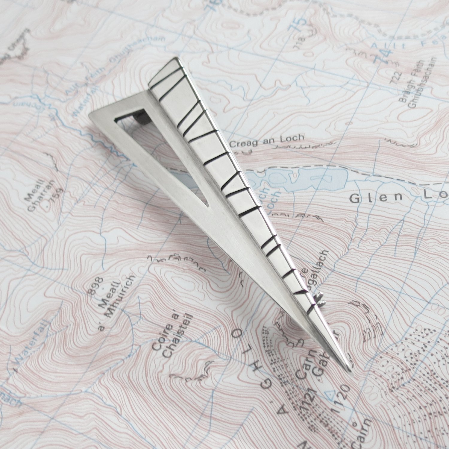 Image of Triangulate Kilt Pins