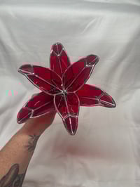 Image 2 of Life like 3D Lily