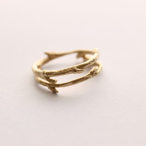 Image of 9ct gold Arctic twig ring