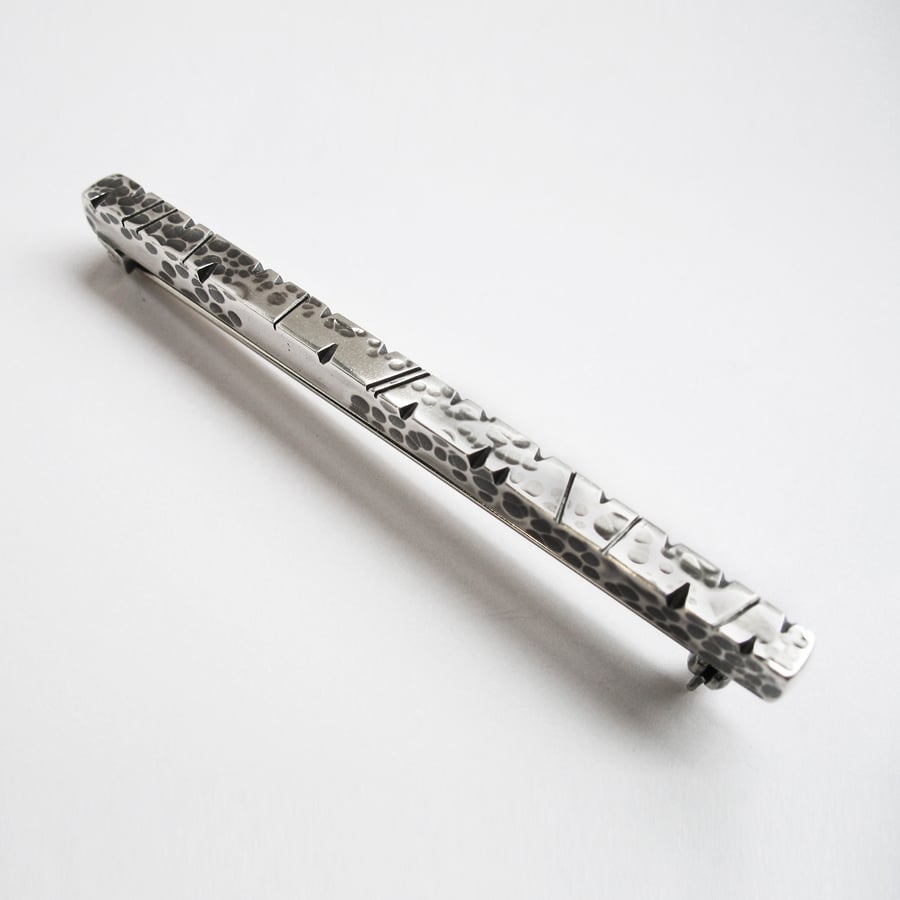 Image of Date Notched Kilt Pin