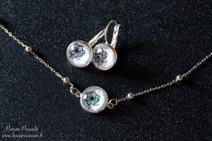 Image of Parure Pissenlit, collier court et dormeuses, noir et blanc