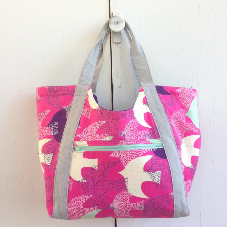 Image of Customized Poolside Tote