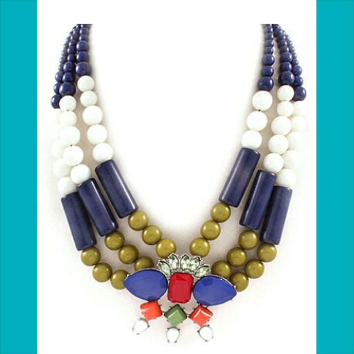 Image of Signature Fall Neckpiece