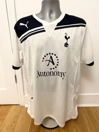 Image 2 of Tottenham Hotspur “MODRIĆ 14” 2010/11 Home Shirt + PL patches (L)