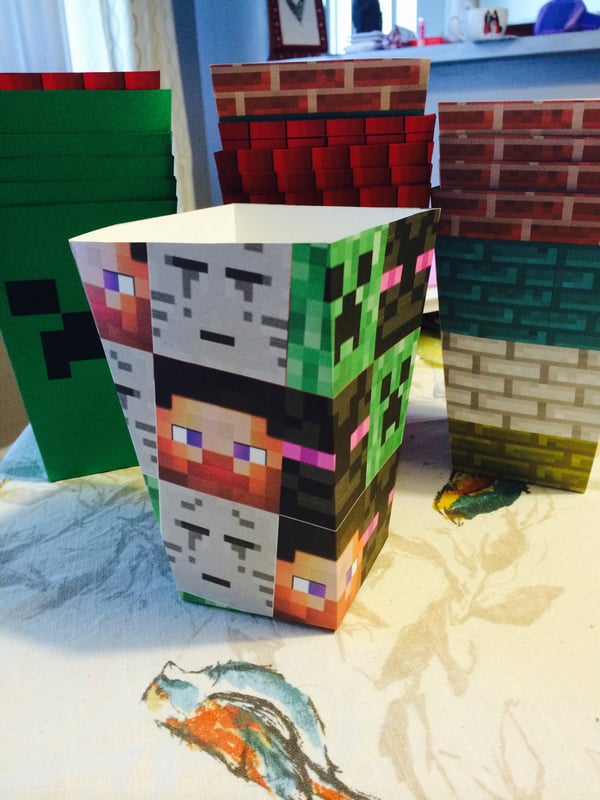 Image of Minecraft Inspired Popcorn Favor Boxes - Set of 12