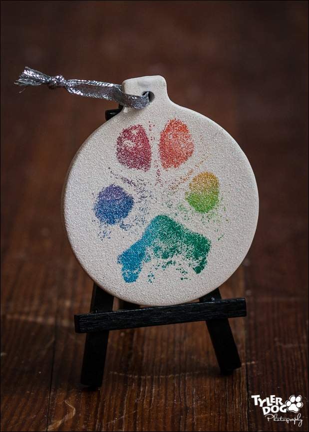 Image of 2014 Paw Print Ceramic Christmas Ornament