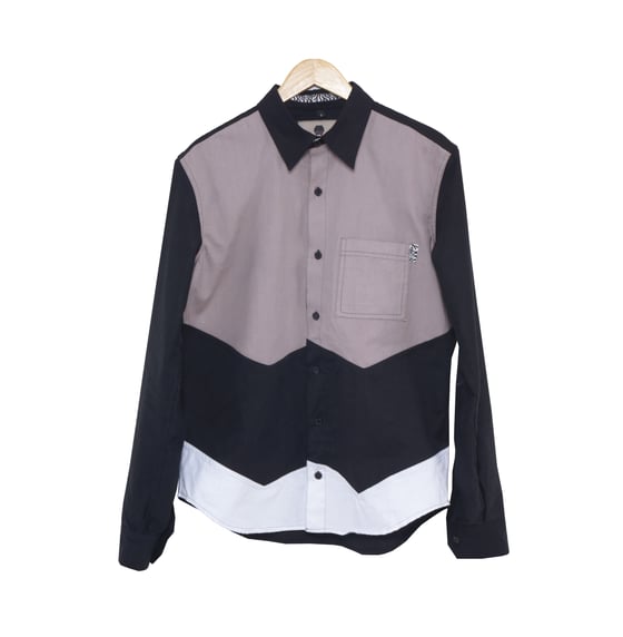 Image of The Almighty "W" Button Up (black)