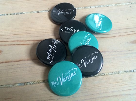 Image of 1,25" Pin The Vanjas Sings and Plays Rock 'n' Roll - Turquoise