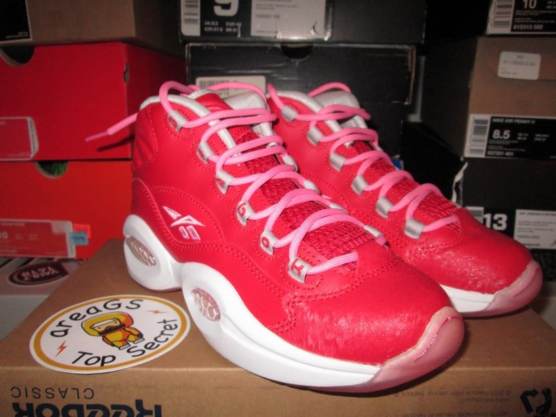 Girls M44062 Scarlet Light Pink White Brand New In Box GS Reebok Question Mid 