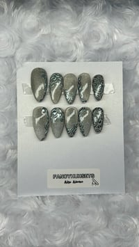 Image 1 of Princess Press On Nails 