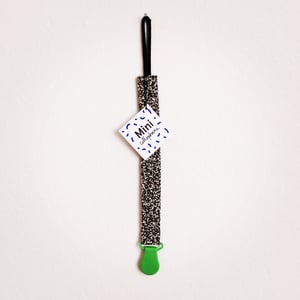 Image of MEMPHIS PACIFIER HOLDER GREEN