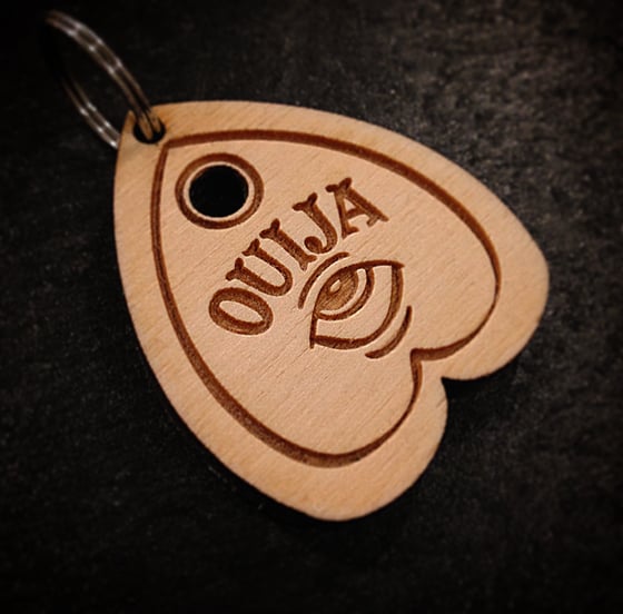 Image of "Ouija Planchette" Keychain By Smuttywood