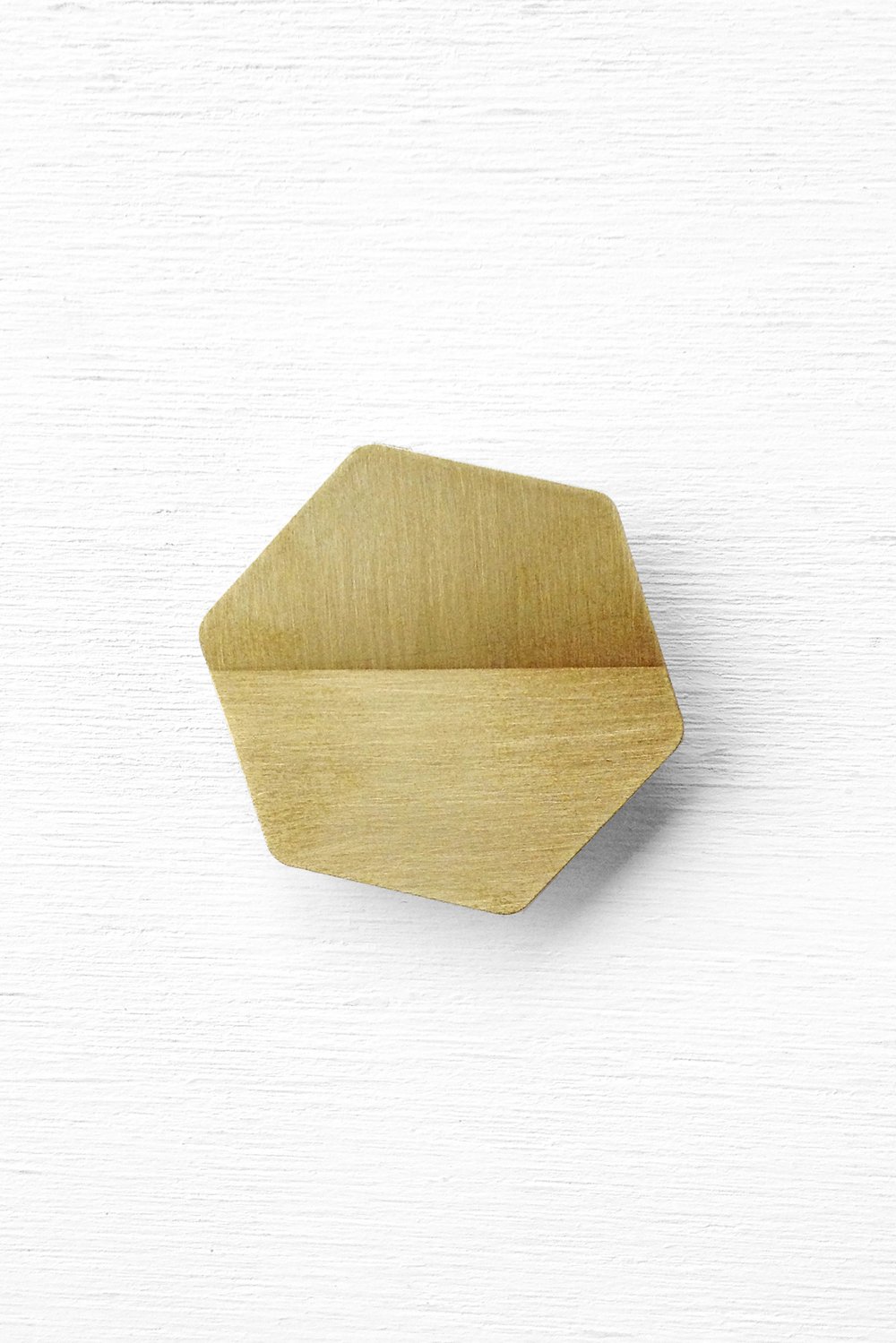 Image of ho•ri•zon: The intersection of the Earth and sky - Brooch