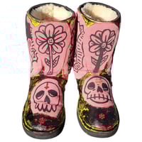 Image 2 of THE END SIZE 9