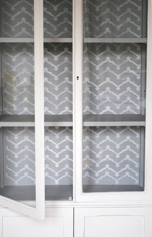 Kerala Cabinet / Nicolette Tabram