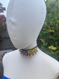 Image 2 of Festie choker -arch bead