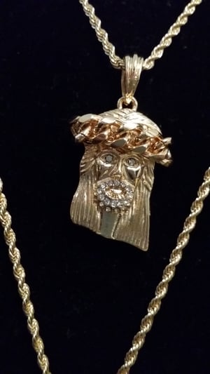 Rope chain with jesus piece Clearance