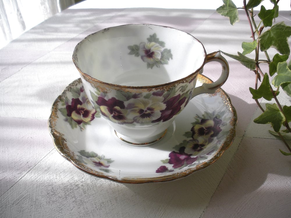Image of Viola Tea Cup