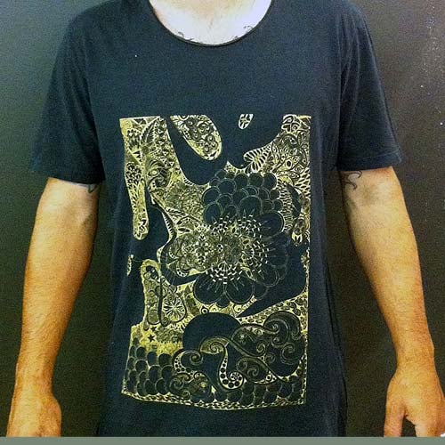 Image of Lady flies with birds - charcoal mens 2