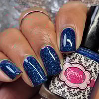 Image 9 of Glisten & Glow Aquarius