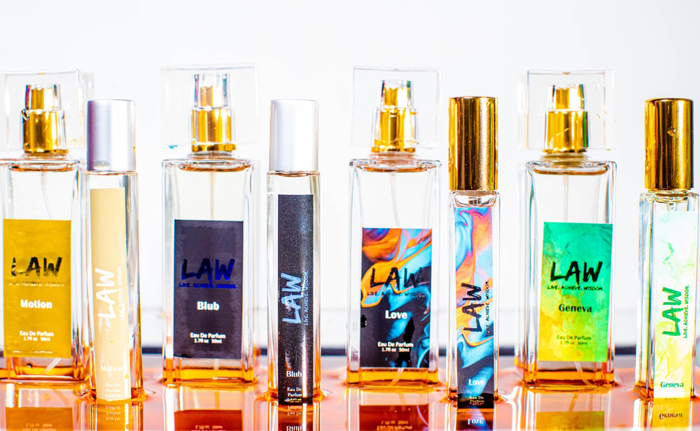 Image of LAW COLOGNE & PERFUME
