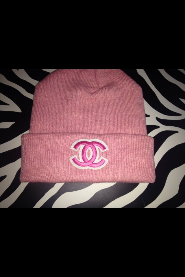 chanel beanie pink