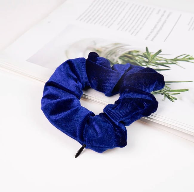 Satin scrunchie (with zipper)