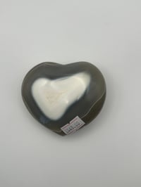 Image 2 of Orca Agate Heart (86 mm)