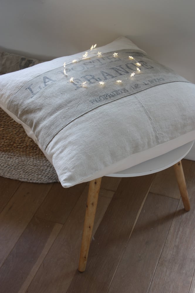 Image of Coussin chanvre, " La Poste France ".