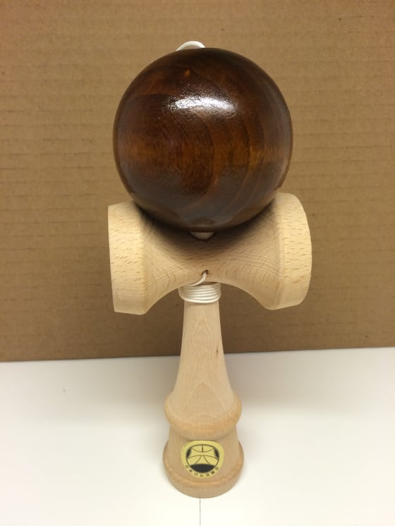 Image of Shin Fuji kendama with brown dyed tama