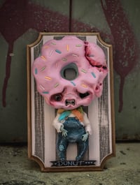 MONSTER DONUT