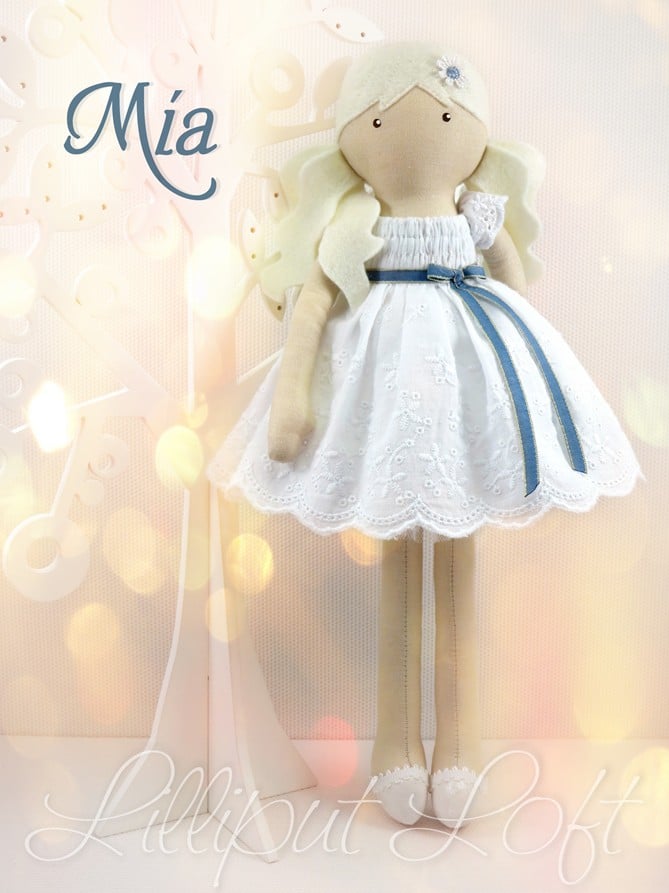 Image of Mia