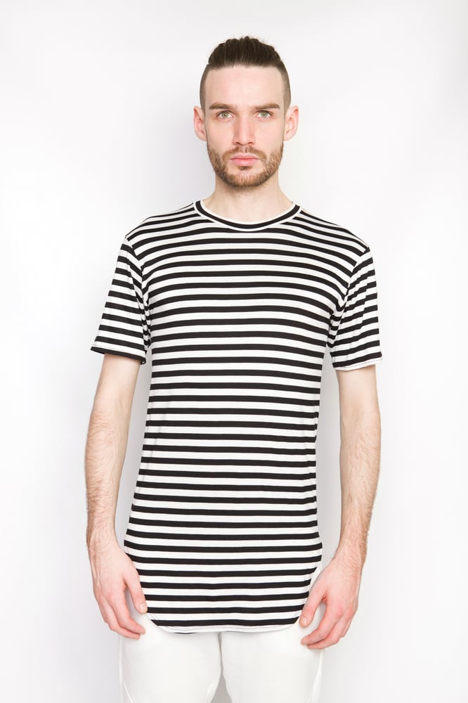 Image of Ⅲ BW Stripe Scoop T-Shirt