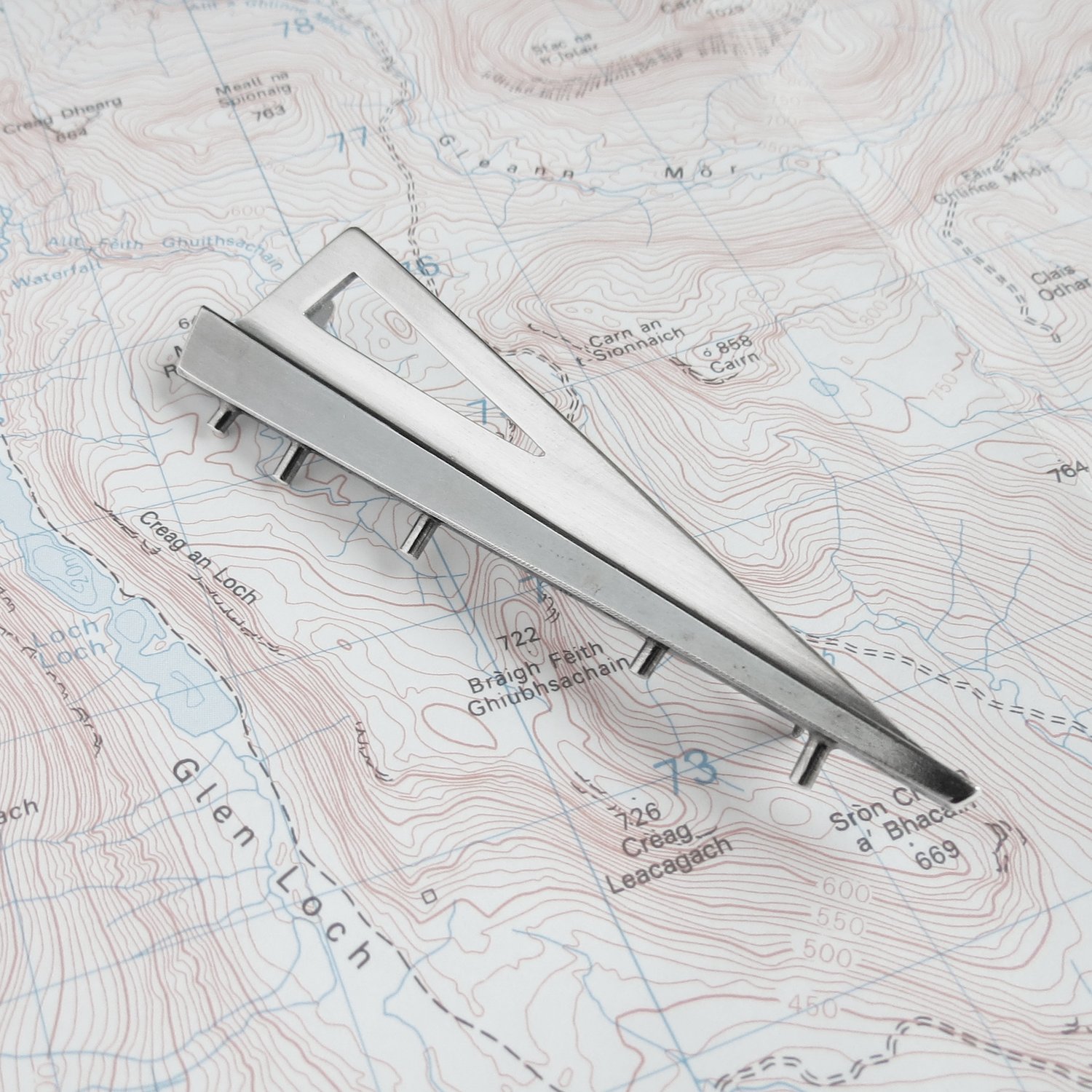 Image of Triangulate Kilt Pins